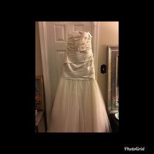 Vera Wang Wedding Dress